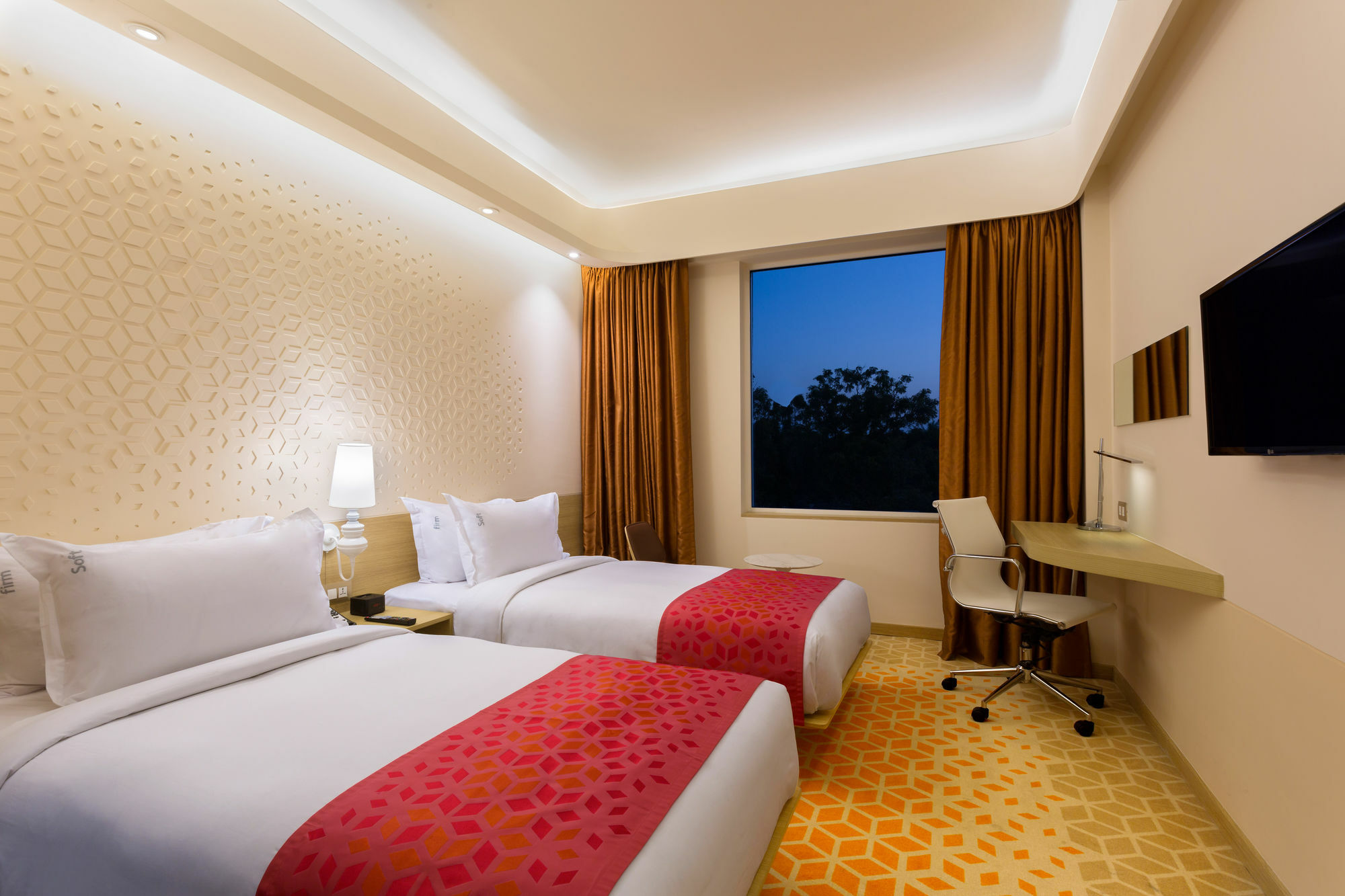 Fairfield By Marriott Chennai Mahindra World City Hotel Chengalpattu Exterior photo